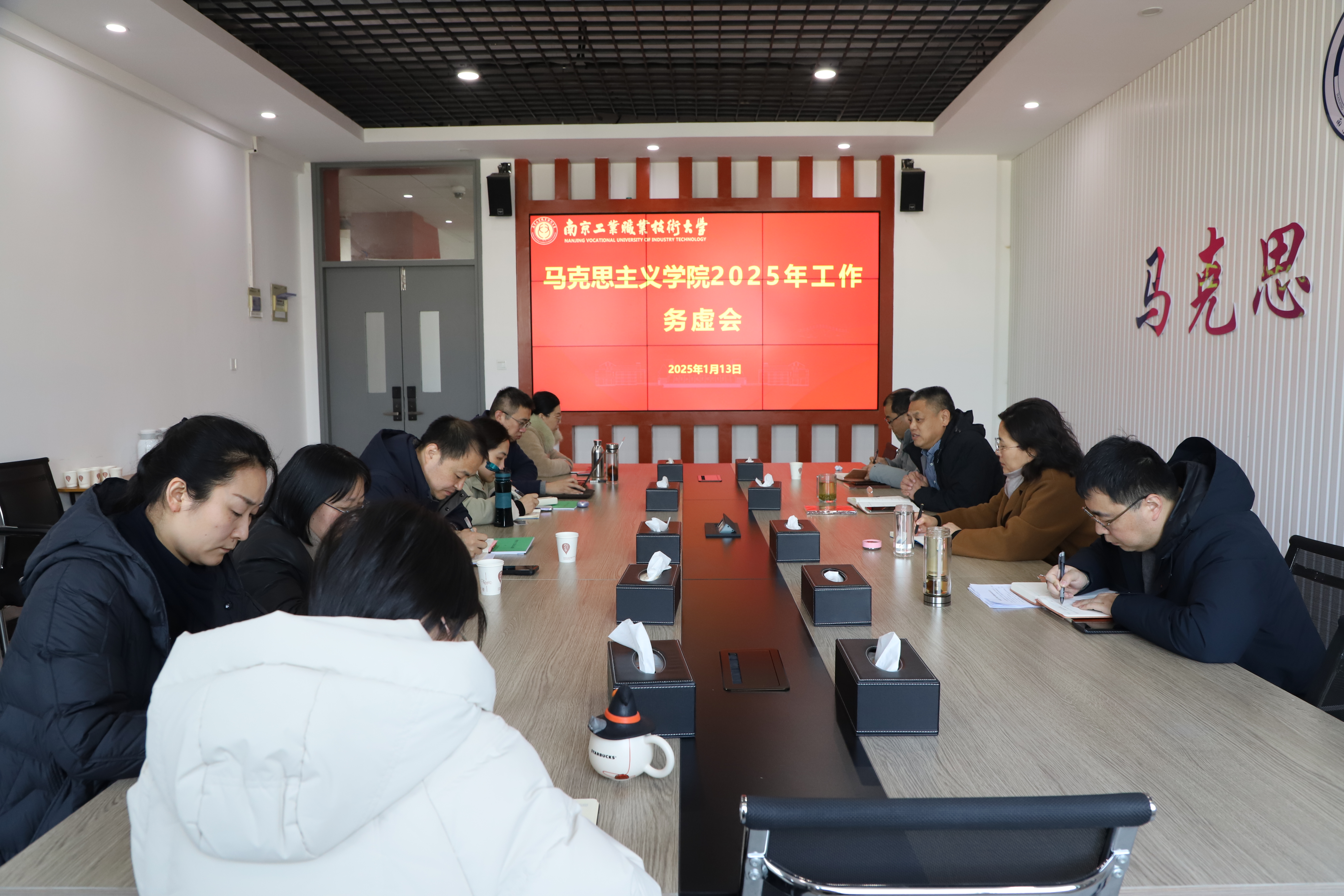 6be9dc23587326bccafaf5aa3ce6c2d.jpg 6be9dc23587326bccafaf5aa3ce6c2d.jpg